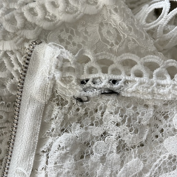 White Lace Blouse Mock Neck sz S - Picture 12 of 14
